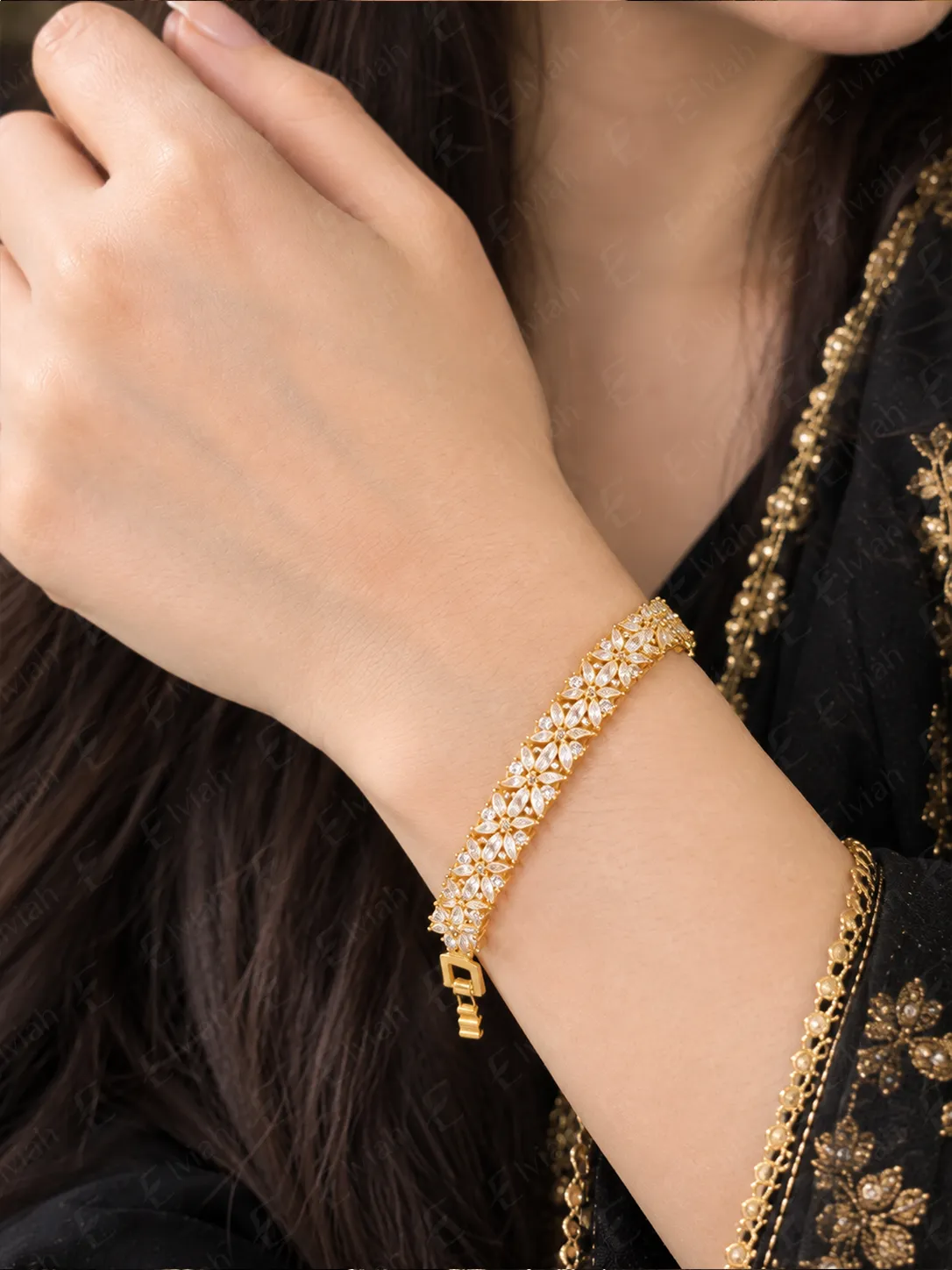 Golden Fleur Crystal Bracelet (3)