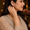 Golden Petal Line Bracelet (3)